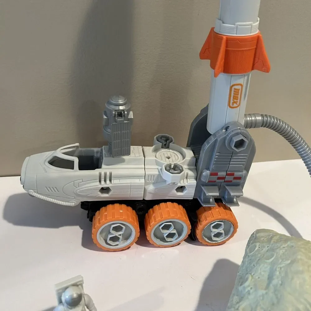Vintage Matchbox‎ MBX Mega Rig Space Shuttle Aliens UFO Play Set Incomplete